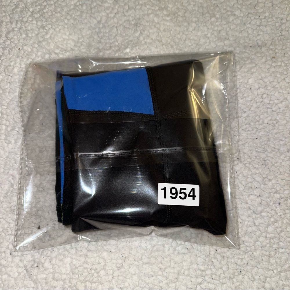 Lululemon Womens Embody Crop Leggings Black Blue Green Size 4 EUC - Picture 10 of 10
